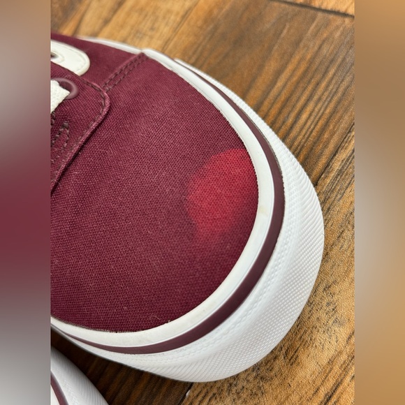 Vans Off The Wall Women’s Low Top Canvas Sneakers, US Size 9.5, Maroon and White - Picture 12 of 12